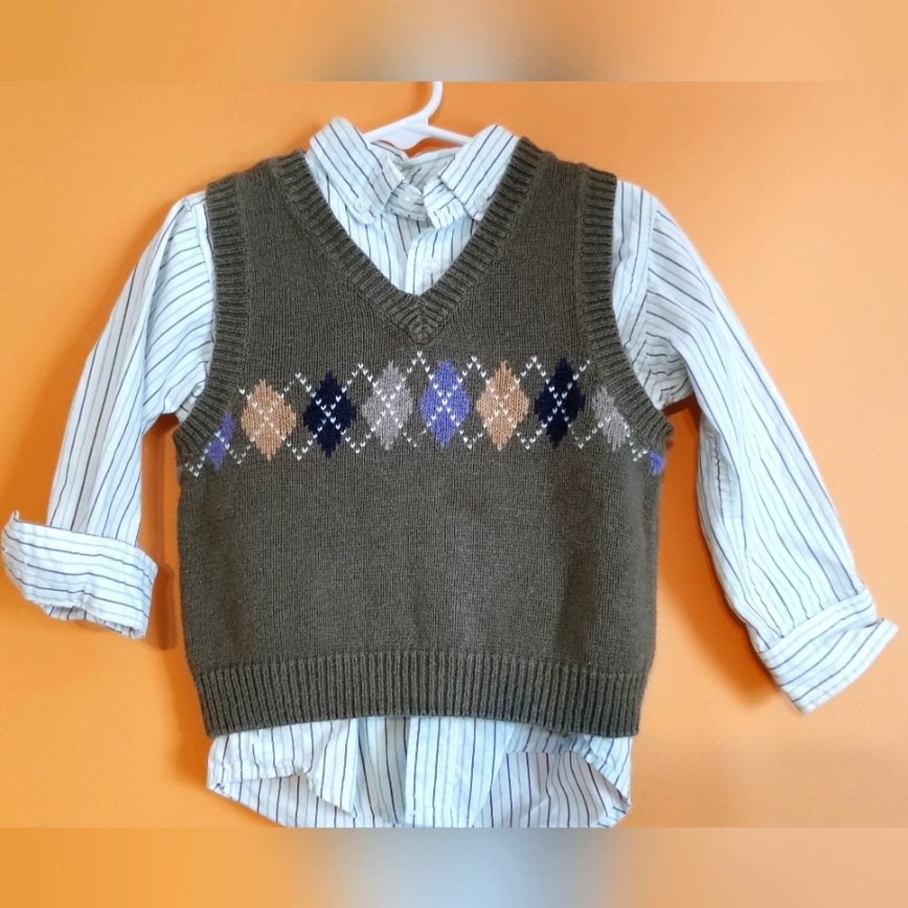 Gymboree 2T button up shirt with sweater vest